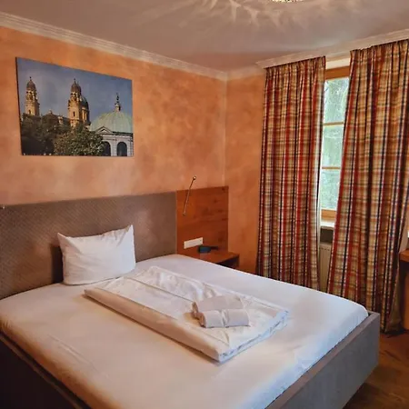 Hotell Landgasthof Deutsche Eiche 3*